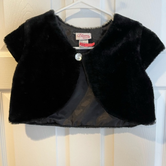Macy's Girls Bloom Black Faux Fur (Size 10-12) - Picture 1 of 9